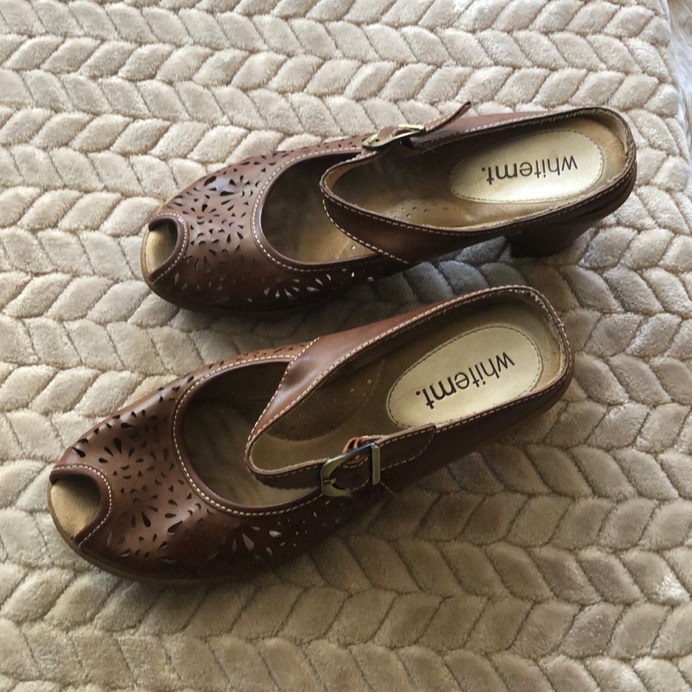 Women sandals
